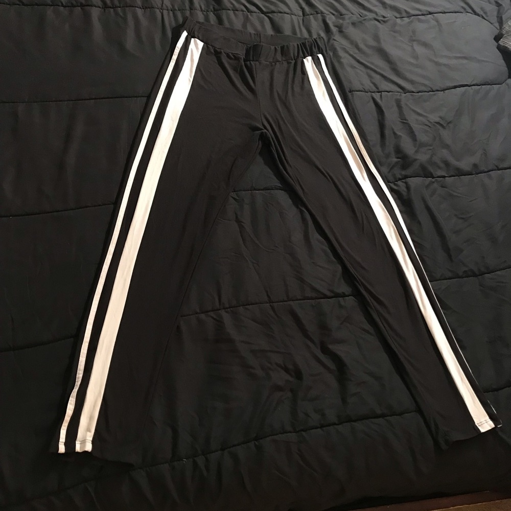 Black Lounge Pants!